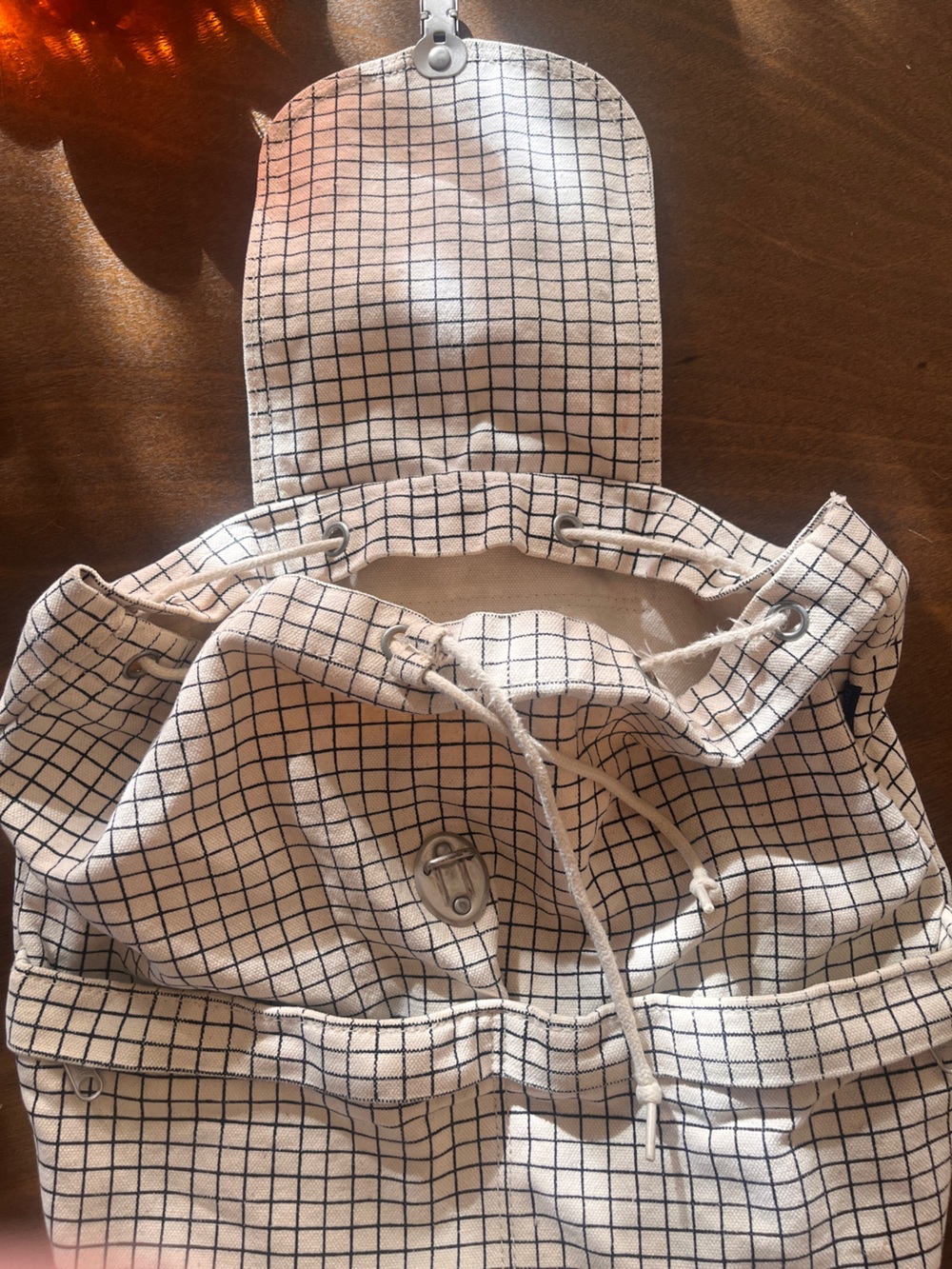 Baggu Drawstring Backpack - Picture 3 of 8